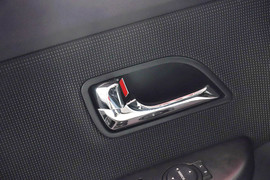 2012款起亚K2三厢1.4L