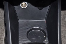 2012款起亚K2三厢1.4L