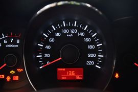 2012款起亚K2三厢1.4L
