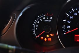 2012款起亚K2三厢1.4L