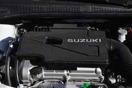 2013款铃木天语SX4酷锐1.6L自动运动型