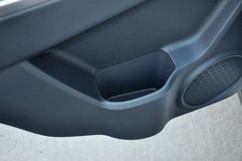 2013款铃木天语SX4酷锐1.6L自动运动型