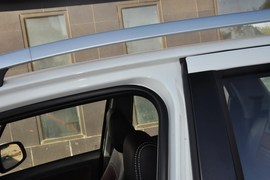 2013款铃木天语SX4酷锐1.6L自动运动型