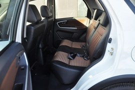 2013款铃木天语SX4酷锐1.6L自动运动型