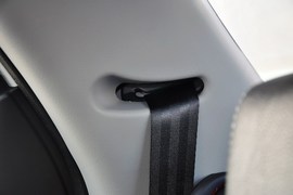 2013款铃木天语SX4酷锐1.6L自动运动型