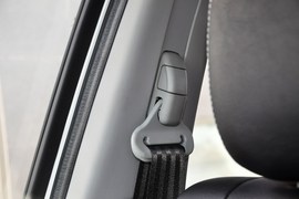 2013款铃木天语SX4酷锐1.6L自动运动型