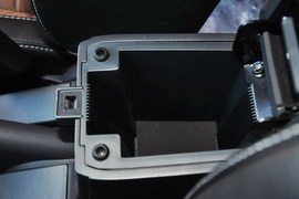 2013款铃木天语SX4酷锐1.6L自动运动型