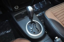 2013款铃木天语SX4酷锐1.6L自动运动型