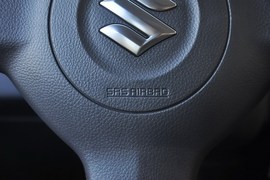 2013款铃木天语SX4酷锐1.6L自动运动型