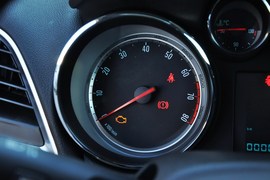 2014款别克昂科拉1.4T手动两驱都市进取型