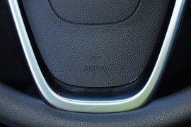 2014款别克昂科拉1.4T手动两驱都市进取型