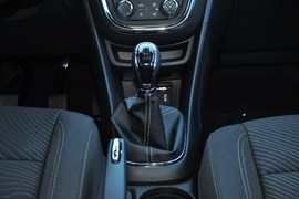 2014款别克昂科拉1.4T手动两驱都市进取型