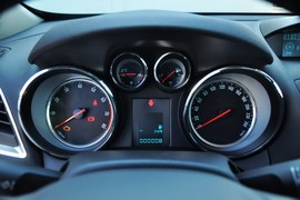 2014款别克昂科拉1.4T手动两驱都市进取型