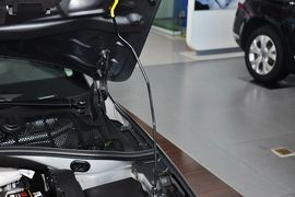 2014款雪铁龙全新爱丽舍1.6L手自一体豪华型