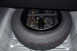 2014款雪铁龙全新爱丽舍1.6L手自一体豪华型