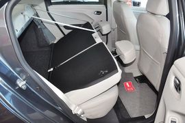 2014款雪铁龙全新爱丽舍1.6L手自一体豪华型