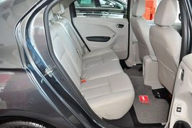 2014款雪铁龙全新爱丽舍1.6L手自一体豪华型
