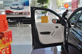 2014款雪铁龙全新爱丽舍1.6L手自一体豪华型