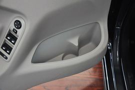 2014款雪铁龙全新爱丽舍1.6L手自一体豪华型