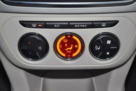 2014款雪铁龙全新爱丽舍1.6L手自一体豪华型