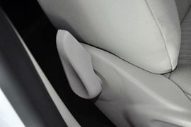 2014款雪铁龙全新爱丽舍1.6L手动时尚型