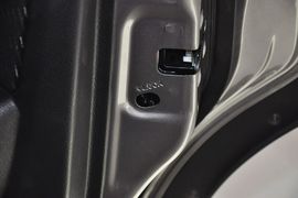 2013款日产骊威劲锐版1.6XL手动舒适型