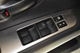 2013款日产骊威劲锐版1.6XL手动舒适型