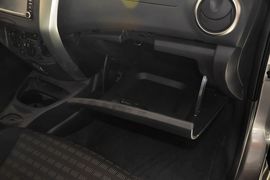 2013款日产骊威劲锐版1.6XL手动舒适型