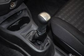 2013款日产骊威劲锐版1.6XL手动舒适型