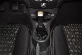 2013款日产骊威劲锐版1.6XL手动舒适型