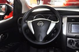 2013款日产骊威劲锐版1.6XL手动舒适型