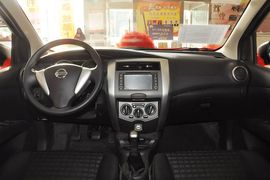 2013款日产骊威劲锐版1.6XL手动舒适型
