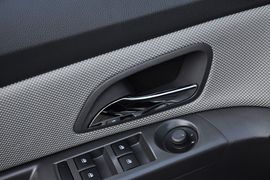 2013款雪佛兰科鲁兹1.8L