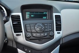 2013款雪佛兰科鲁兹1.8L