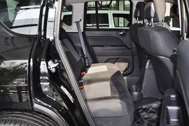 2014款Jeep指南者2.4L四驱运动版