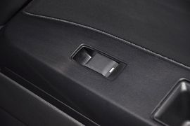 2014款Jeep指南者2.4L四驱运动版