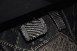 2014款Jeep指南者2.4L四驱运动版