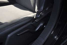 2014款Jeep指南者2.4L四驱运动版