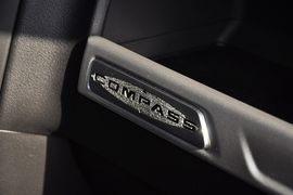 2014款Jeep指南者2.4L四驱运动版