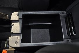 2014款Jeep指南者2.4L四驱运动版
