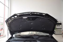 2013款比亚迪S6白金版2.0L手动尊贵型