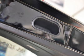 2013款比亚迪S6白金版2.0L手动尊贵型