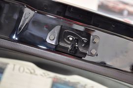 2013款比亚迪S6白金版2.0L手动尊贵型