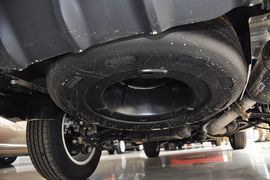 2013款比亚迪S6白金版2.0L手动尊贵型