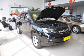 2013款比亚迪S6白金版2.0L手动尊贵型