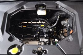 2013款比亚迪S6白金版2.0L手动尊贵型