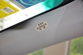 2013款比亚迪S6白金版2.0L手动尊贵型