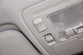 2013款比亚迪S6白金版2.0L手动尊贵型