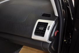 2013款比亚迪S6白金版2.0L手动尊贵型