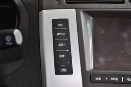 2013款比亚迪S6白金版2.0L手动尊贵型
